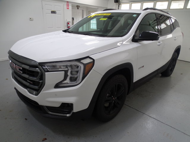 Certified 2024 GMC Terrain AT4 w/ Tech Package AWD/4WD image 16