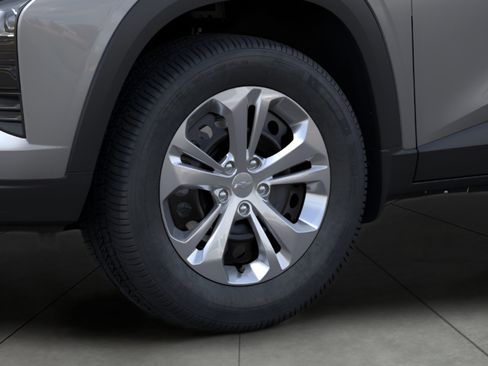 Used 2026 Chevrolet Trax LS FWD image 9