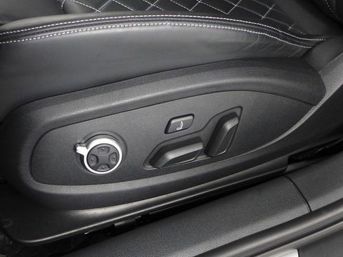 Used 2023 Audi S4 Premium Plus w/ Premium Plus Package image 23