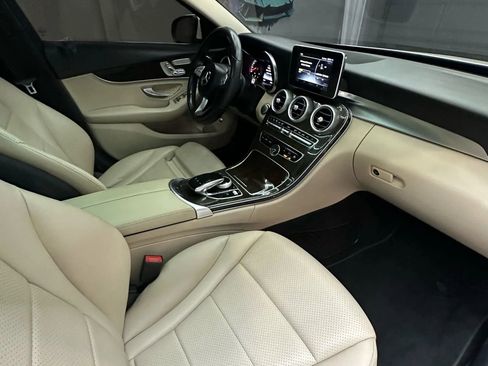 Used 2015 Mercedes-Benz C 300 Sedan image 28