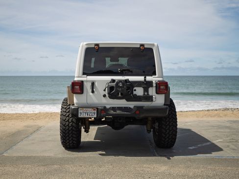 Used 2024 Jeep Wrangler Unlimited Rubicon 392 AWD/4WD image 6