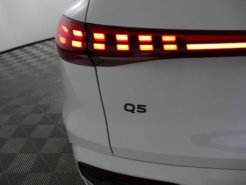 New 2025 Audi Q5 Premium Plus image 31