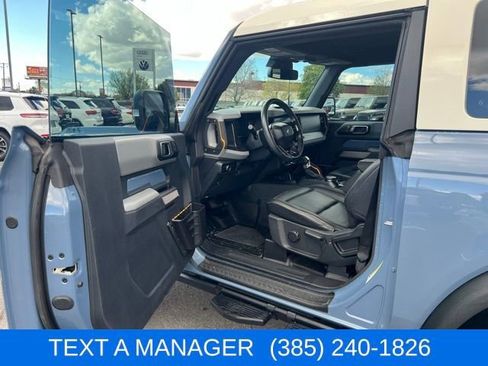 Used 2023 Ford Bronco Badlands image 11