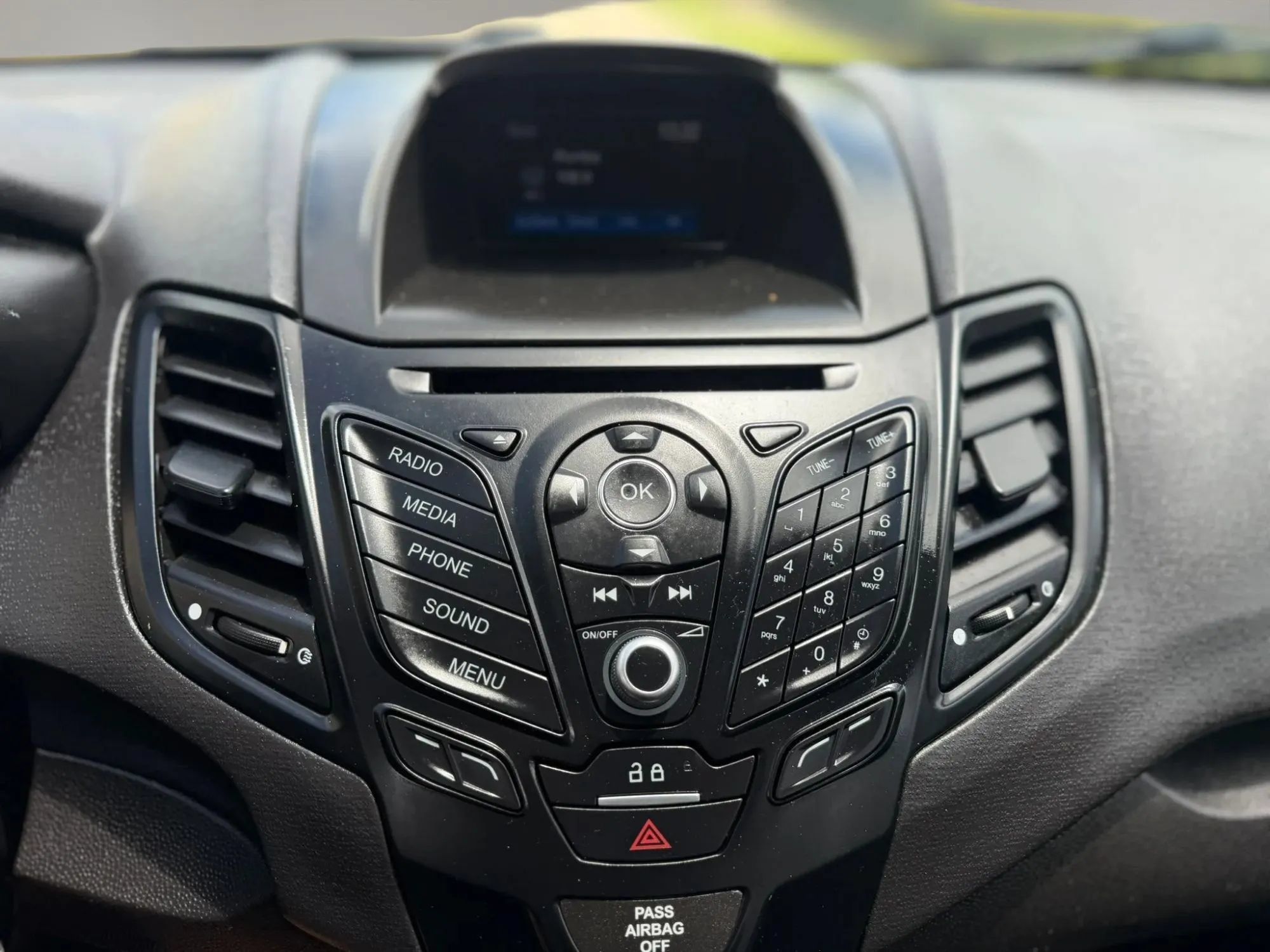 Used 2018 Ford Fiesta SE FWD image 20