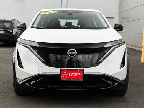 Used 2024 Nissan Ariya AWD image 2