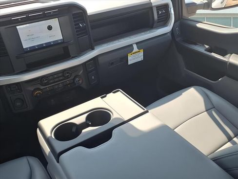 Used 2024 Ford F350 XL image 4