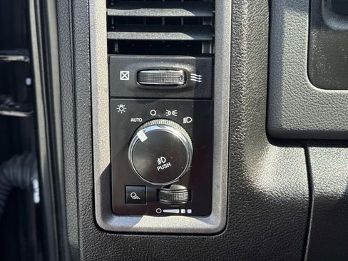 Used 2019 RAM 1500 Express w/ Express Value Package RWD image 20