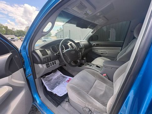 Used 2011 Toyota Tacoma 4x4 Double Cab w/ SR5 Pkg #2 image 9