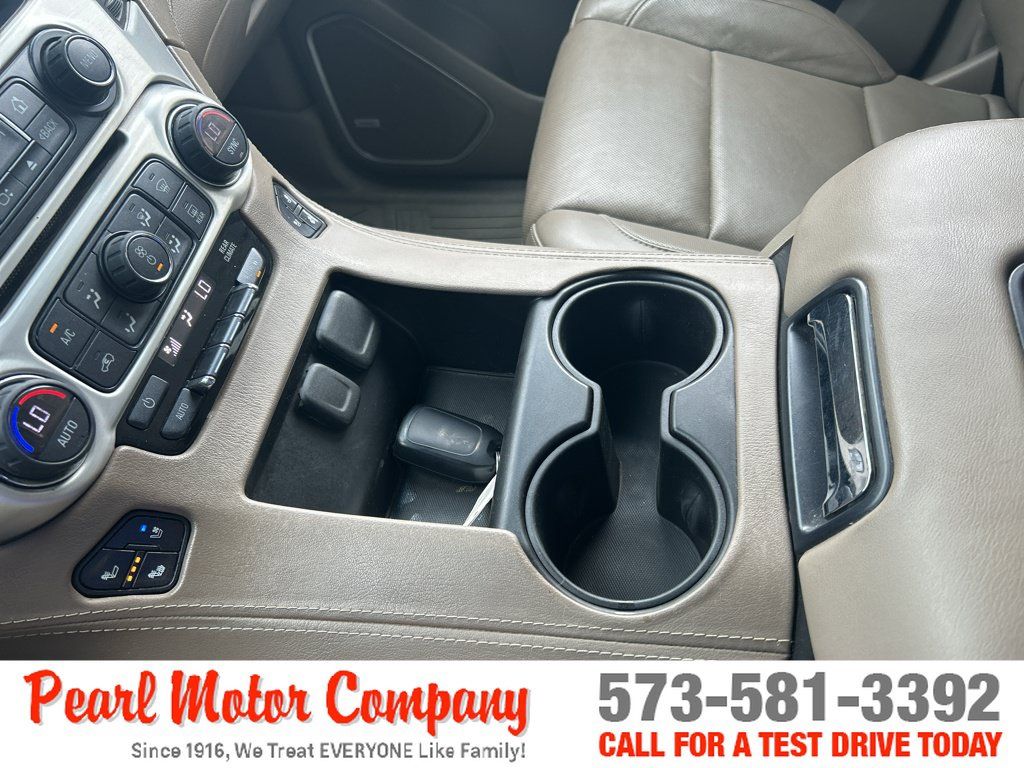 Used 2017 GMC Yukon XL SLT w/ Premium Edition AWD/4WD image 19