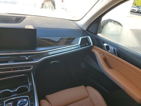 Used 2025 BMW X7 xDrive40i w/ Executive Package AWD/4WD image 14