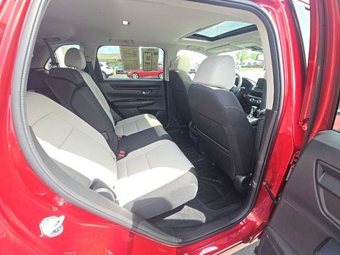 Certified 2025 Honda CR-V EX image 30