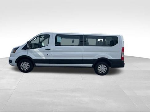 Used 2023 Ford Transit 350 XLT RWD image 4