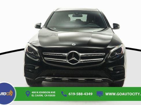 Used 2019 Mercedes-Benz GLC 300 4MATIC image 4