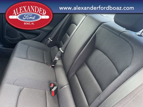 Used 2023 Chevrolet Malibu LS image 12