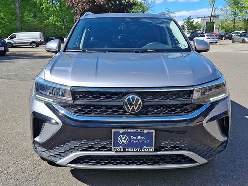 Certified 2023 Volkswagen Taos SE w/ Panoramic Sunroof Package AWD/4WD image 3