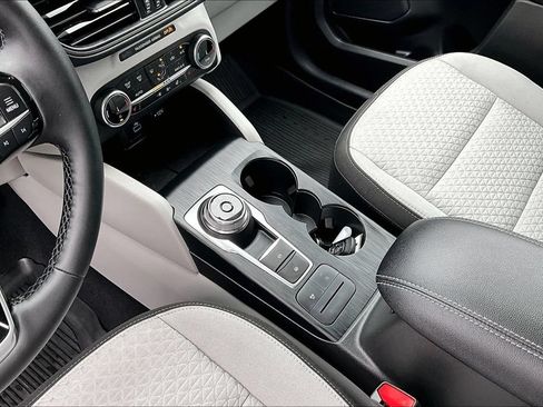 Certified 2023 Ford Escape Active AWD/4WD image 15
