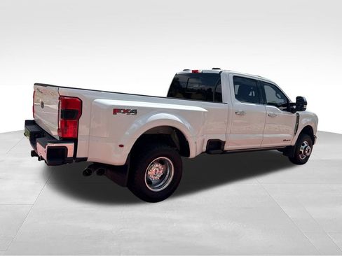 Used 2024 Ford F350 Lariat w/ Lariat Ultimate Package AWD/4WD image 8