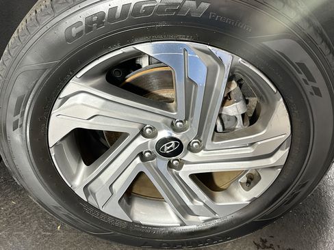 Used 2023 Hyundai Santa Fe SEL image 11