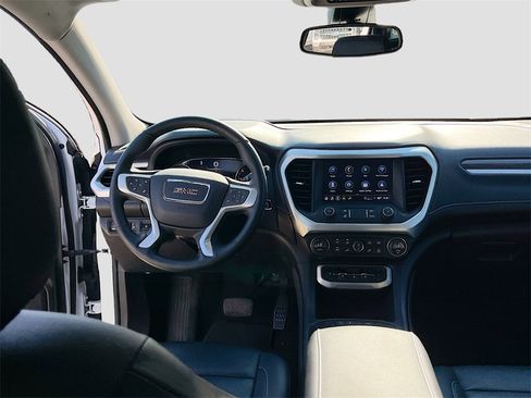 Used 2023 GMC Acadia SLT w/ Elevation Edition image 23