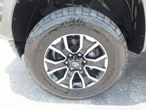 Used 2023 Toyota Tacoma TRD Sport RWD image 4