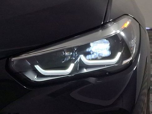 Used 2020 BMW X5 xDrive40i w/ M Sport Package image 12