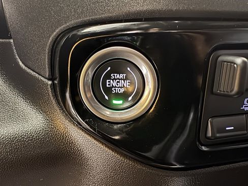 Used 2024 Chevrolet Silverado 1500 LT Trail Boss w/ LT Trail Boss Premium Package image 28