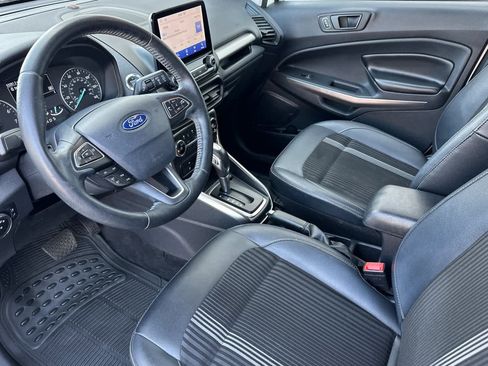 Used 2020 Ford EcoSport SES w/ SES Black Appearance Package image 9