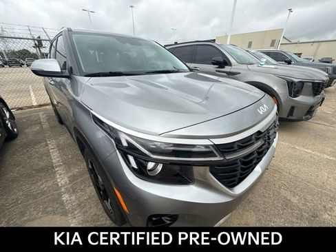 Used 2024 Kia Seltos EX FWD image 3