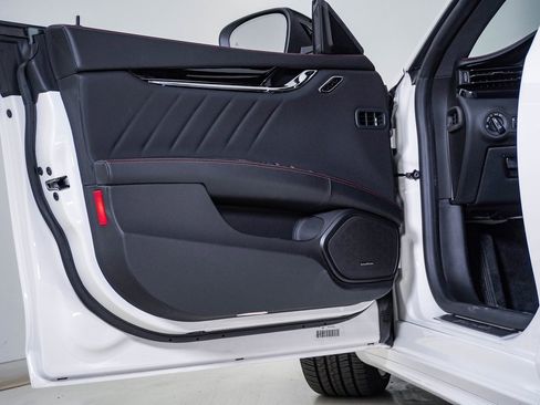 Certified 2024 Maserati Quattroporte Modena Ultima Q4 image 25