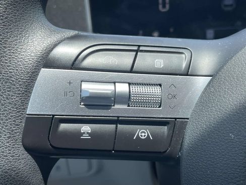 Used 2025 Hyundai Tucson SEL FWD image 23