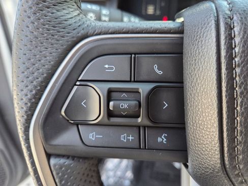 Used 2024 Toyota Tacoma SR5 w/ SR5 Upgrade Package image 22