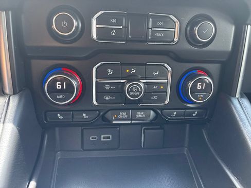 Used 2021 Chevrolet Tahoe LT AWD/4WD image 25