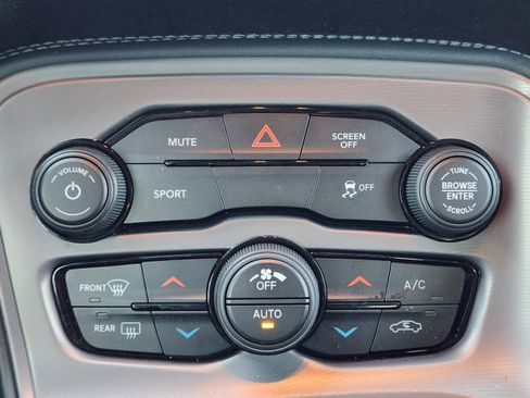 Used 2023 Dodge Challenger SXT w/ Blacktop Package image 20