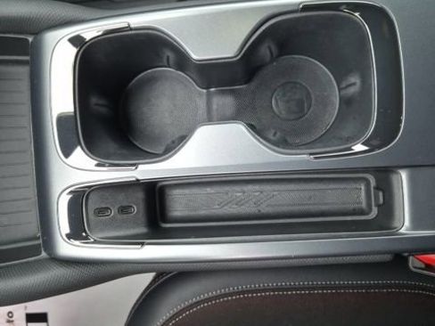 Used 2025 Chevrolet Equinox EV RS image 24