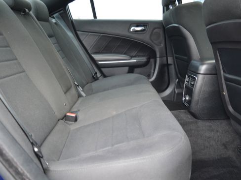 Used 2014 Dodge Charger R/T w/ Wheels & Tunes Group image 24
