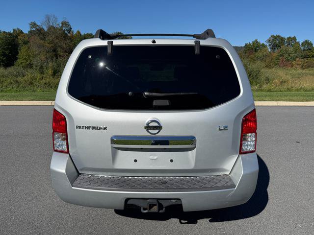 Used 2012 Nissan Pathfinder LE AWD/4WD image 7