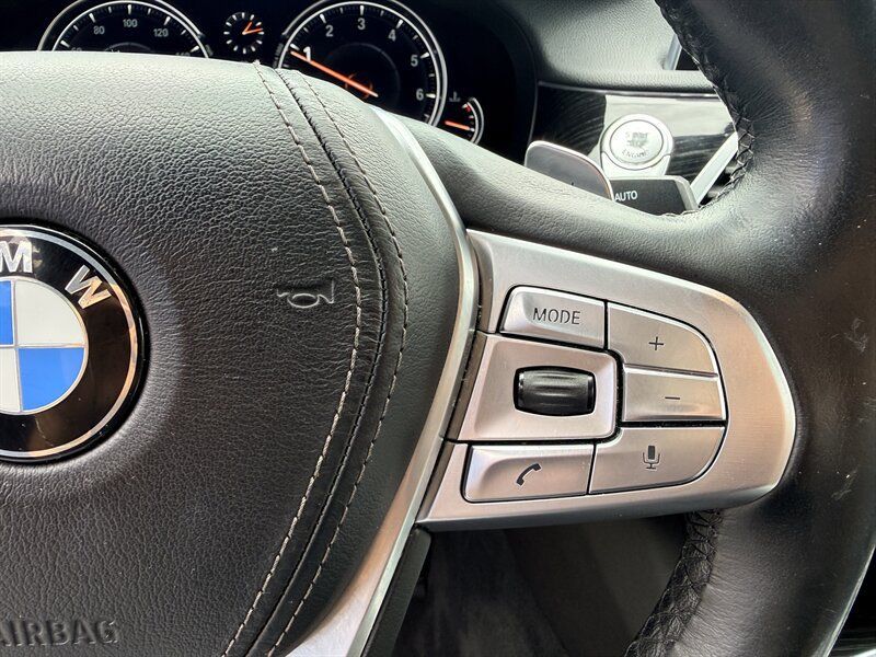Used 2019 BMW 740i w/ M Sport Package RWD image 13