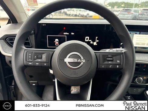 New 2025 Nissan Kicks SV image 13