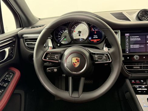 Certified 2026 Porsche Macan S AWD/4WD image 11