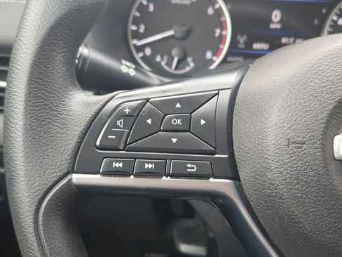 Certified 2024 Nissan Sentra SV FWD image 21