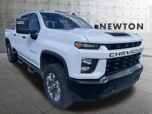 Used 2022 Chevrolet Silverado 2500 Custom w/ Custom Value Package AWD/4WD image 1