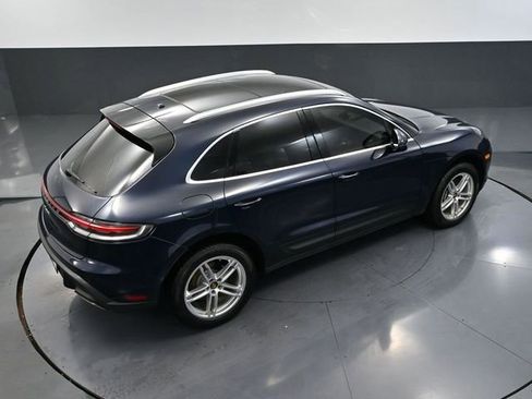 Used 2022 Porsche Macan Base image 62