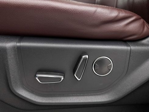 Used 2023 Ford Expedition Max Limited image 34