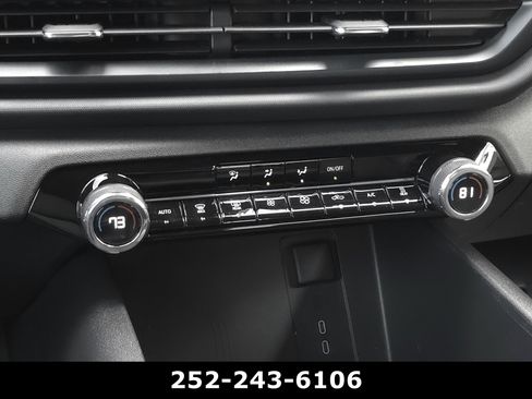 Used 2025 Chevrolet Silverado EV W/T image 15