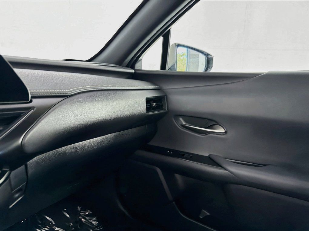 Used 2024 Lexus UX 250h FWD w/ Premium Package image 38
