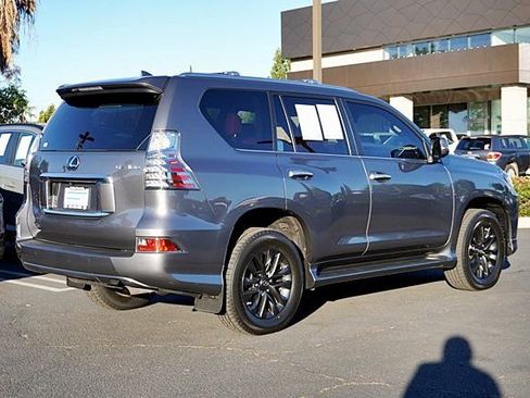 Used 2023 Lexus GX 460 Premium w/ Premium Plus Package image 9