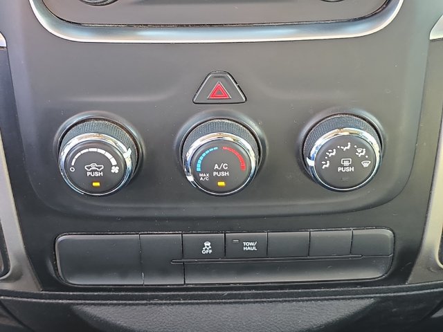 Used 2018 RAM 1500 Classic SLT RWD image 27