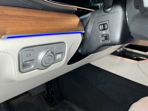 Used 2022 Mercedes-Benz GLE 350 4MATIC image 23