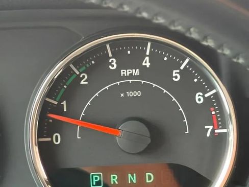 Used 2016 Jeep Wrangler Unlimited Rubicon w/ Connectivity Group AWD/4WD image 33