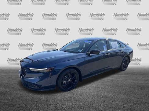 Certified 2025 Honda Accord SE image 8